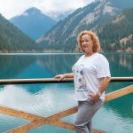 Горы и озеро Кольсай в Казахстане во время тура СПР